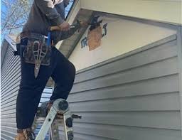 Affordable siding repair and maintenance services in West Pelzer, SC